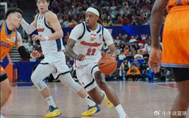 广东男篮内线崩盘惨败上海 外援乏力引用人争议